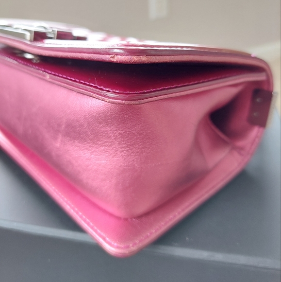 Chanel Patent Mettalic Pink Le Boy Small - Picture 8 of 16
